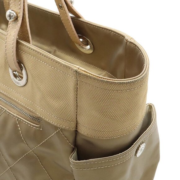 CHANEL Beige Coated Canvas Shoulder Bag - Picture 6 of 10